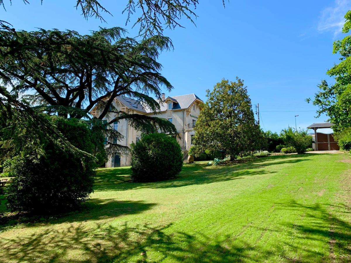 Hotel Domaine Des Ondes Millau Exterior foto